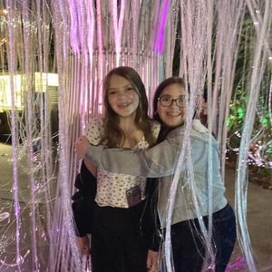 Meet your Posher, Joyce